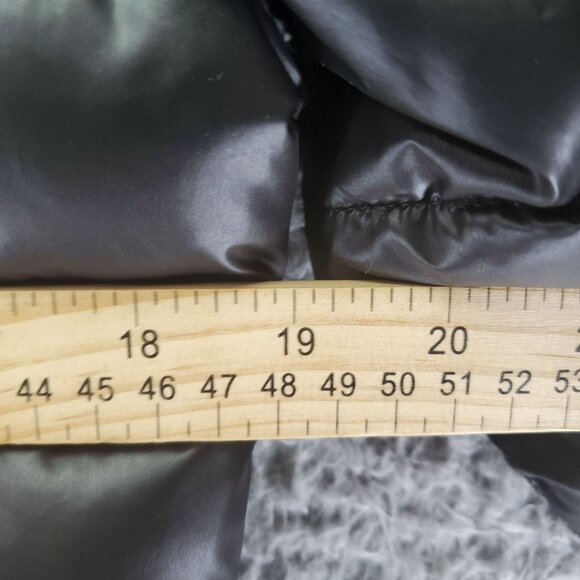 DKNY Coat Womens Size Small Black Hooded Puffer 100% Polyester Machine Washable - Picture 8 of 9